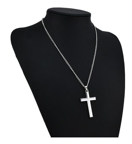 Chaine en croix simple argenté